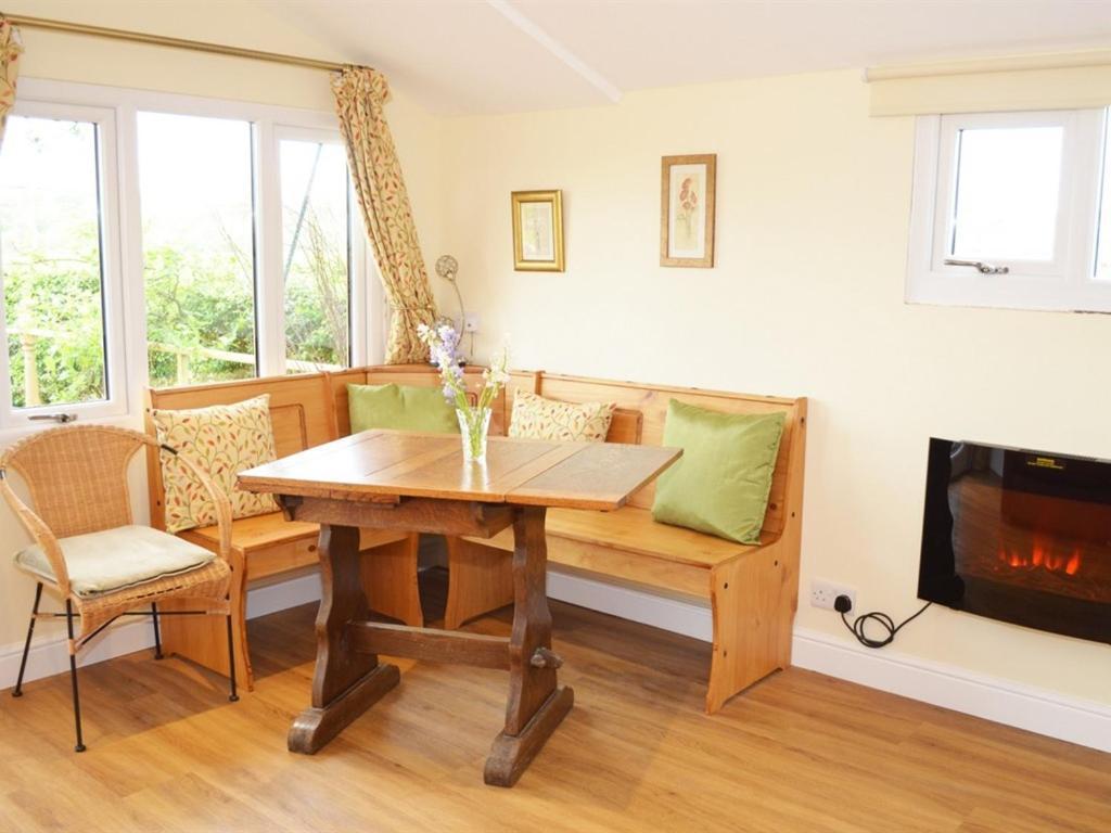 Dove Meadow Bed and Breakfast Denstone Exteriör bild